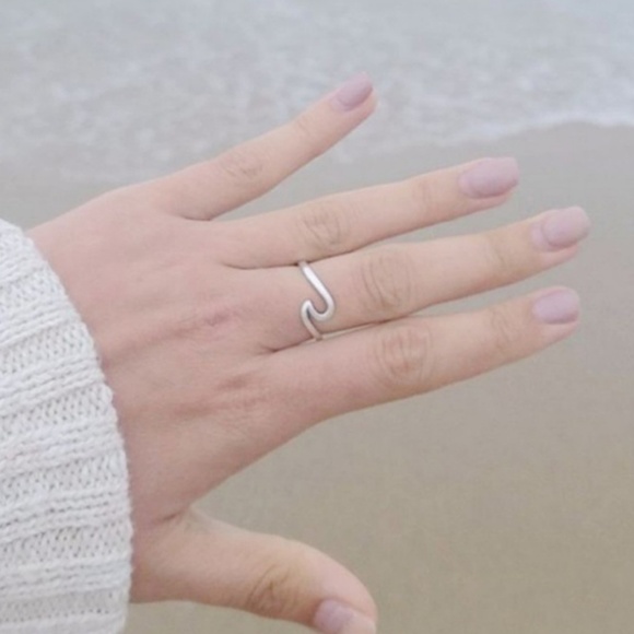Silver Riding A Wave Ring - Picture 2 of 2